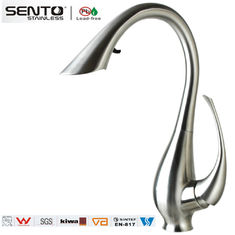 China Mezclador de la cocina del cisne de SENTO para el diseño del cuarto de baño proveedor