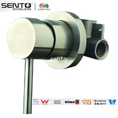 China Grifo montado en la pared de acero inoxidable del mezclador de la ducha de la sola manija de Sento proveedor