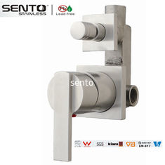 China Golpecito accesorio del faucet&amp;bathtub del mixer&amp;bathroom de la ducha de la bañera del cuarto de baño proveedor