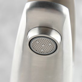 Grifo de agua caliente del mezclador del lavabo de la agua fría de la serie de lujo del cuarto de baño proveedor