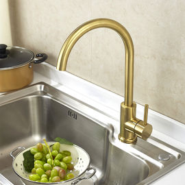 La cubierta durable de la promoción montó el solo acero del grifo de agua de la cocina del color del latón de la manija 304/316 material proveedor