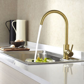 La cubierta durable de la promoción montó el solo acero del grifo de agua de la cocina del color del latón de la manija 304/316 material proveedor